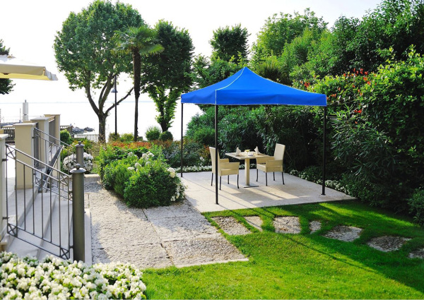 Rozkladací stánok 2x3 metre s tromi bočnými stenami 7